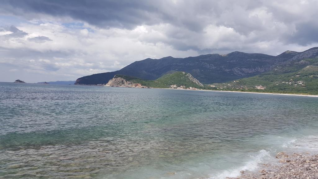 Buljarica Bay Apartments Petrovac Exteriör bild