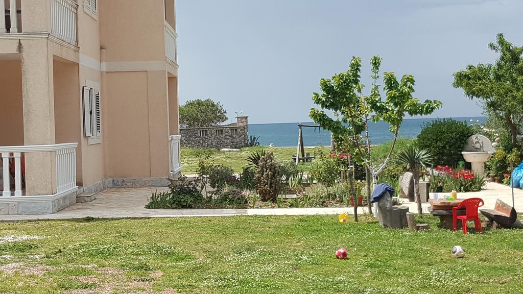 Buljarica Bay Apartments Petrovac Exteriör bild