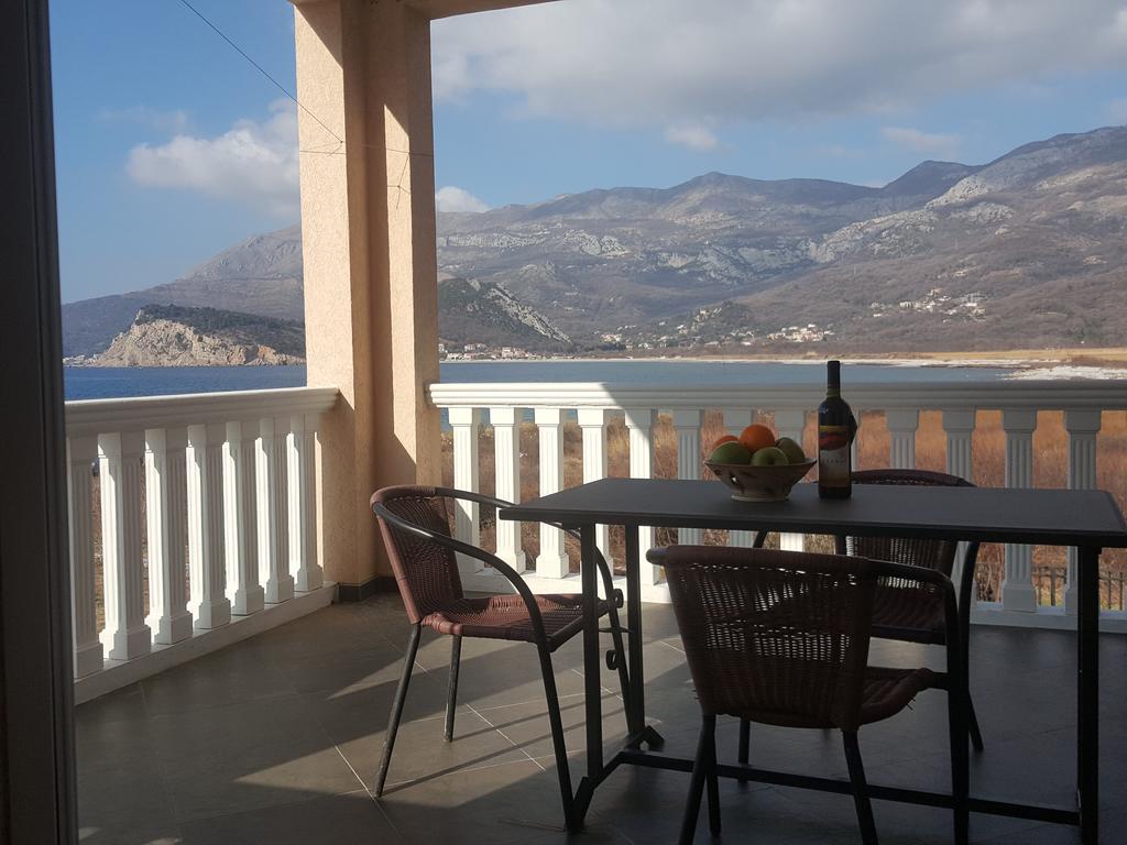 Buljarica Bay Apartments Petrovac Exteriör bild