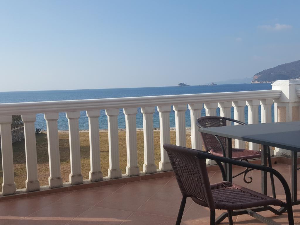 Buljarica Bay Apartments Petrovac Exteriör bild